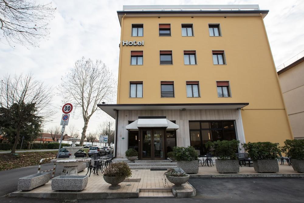 Hotel Ariston Mestre Luaran gambar