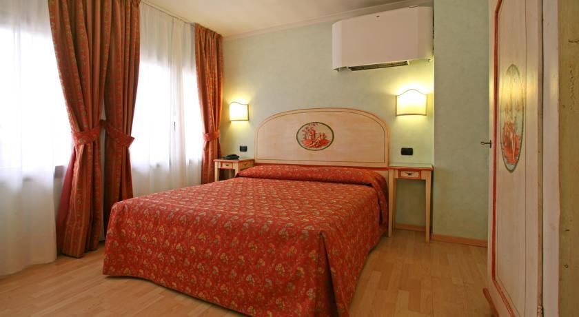 Hotel Ariston Mestre Luaran gambar