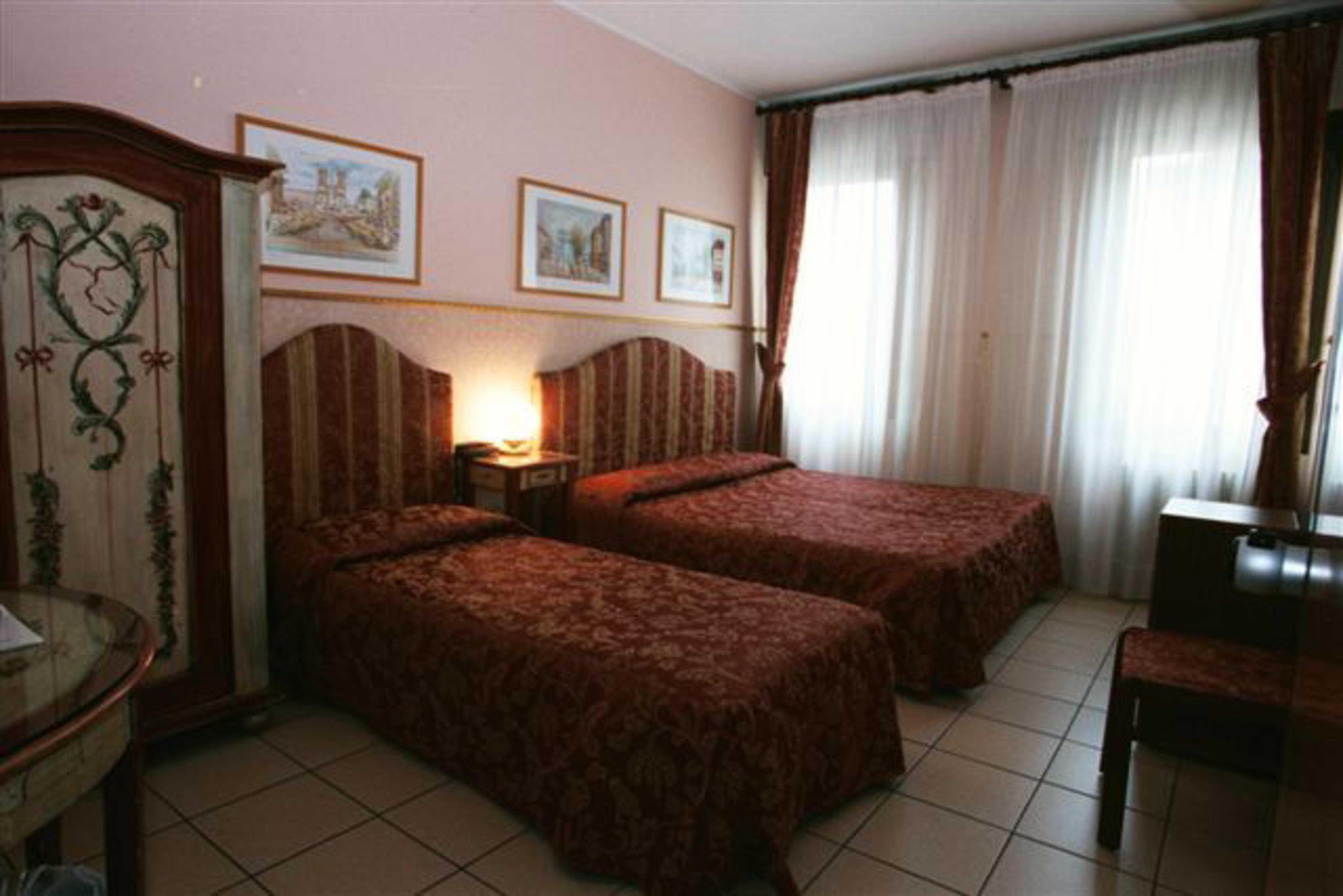 Hotel Ariston Mestre Luaran gambar