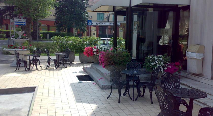 Hotel Ariston Mestre Luaran gambar
