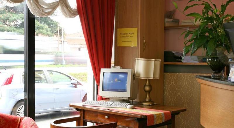 Hotel Ariston Mestre Luaran gambar