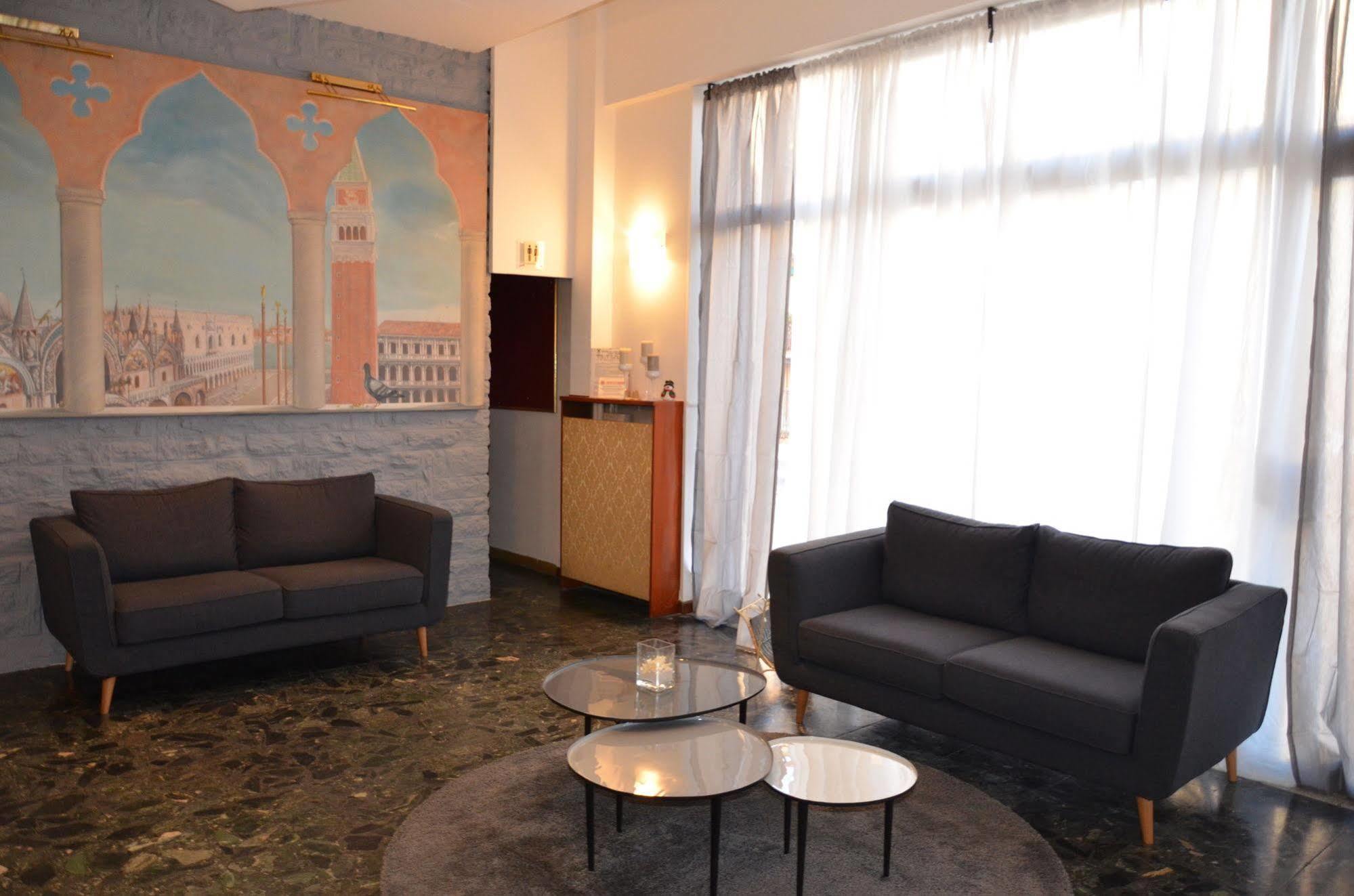 Hotel Ariston Mestre Luaran gambar
