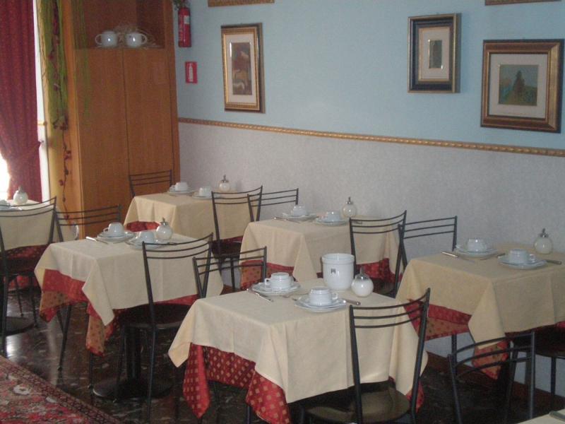 Hotel Ariston Mestre Luaran gambar